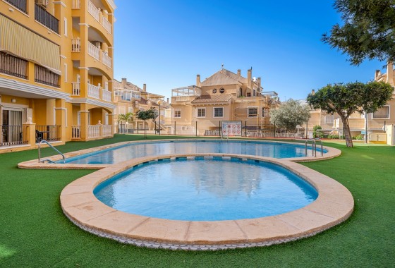 Resale - Apartment - La Mata - Playa