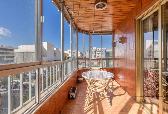 Resale - Apartment - Torrevieja - Acequion