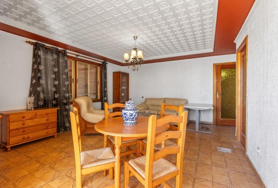 Resale - Apartment - Torrevieja - Acequion