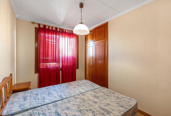 Resale - Apartment - Torrevieja - Acequion