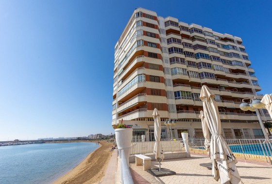 Resale - Apartment - Torrevieja - Acequion