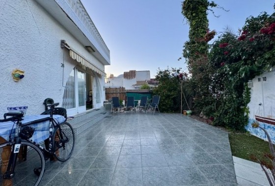 Resale - Bungalow - Orihuela Costa