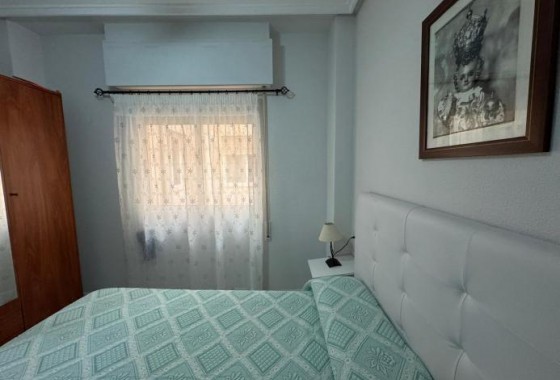 Resale - Apartment - Torrevieja - Playa del cura