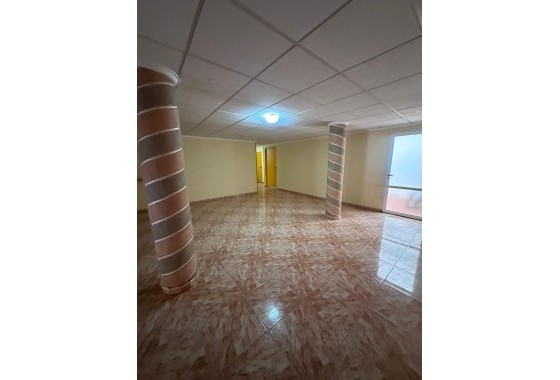 Resale - Apartment - Torrevieja - Centro