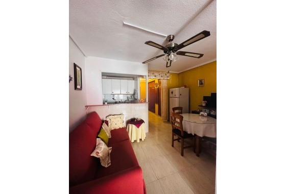 Resale - Apartment - Torrevieja - Playa del cura