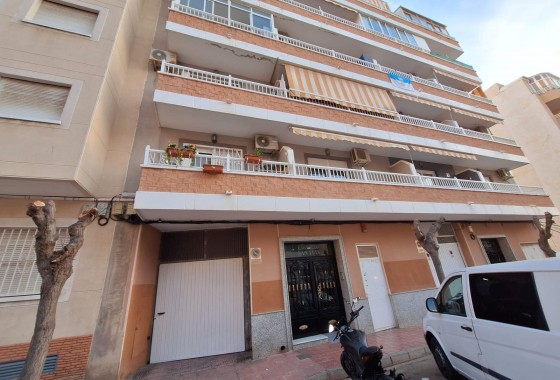 Resale - Apartment - Torrevieja - torrevieja