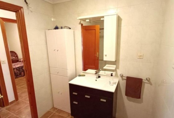 Resale - Apartment - Torrevieja - Acequion