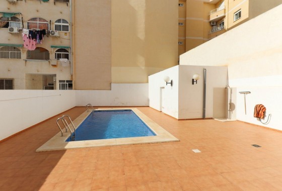 Resale - Apartment - Torrevieja - torrevieja