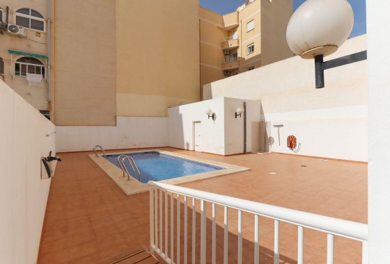 Resale - Apartment - Torrevieja - torrevieja