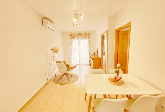 Resale - Apartment - Torrevieja - torrevieja