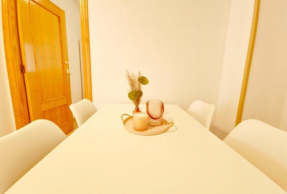 Resale - Apartment - Torrevieja - torrevieja