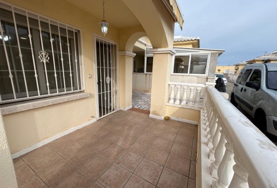 Segunda Mano - Bungalow - Torrevieja - La siesta