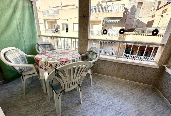 Resale - Apartment - Torrevieja - Playa del cura