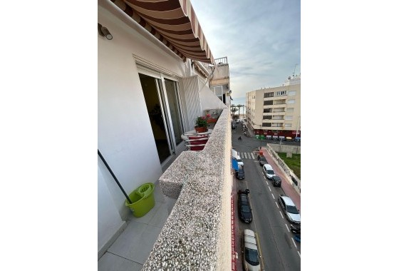 Resale - Apartment - Torrevieja - Playa del cura