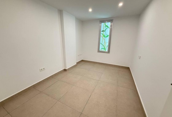 Resale - Apartment - Guardamar del Segura - Pueblo