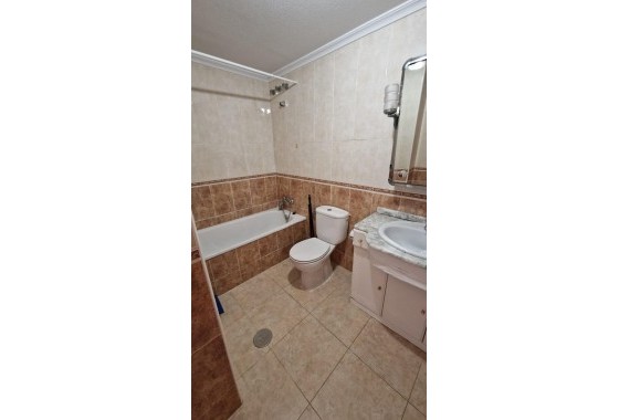 Resale - Apartment - Torrevieja - Playa del cura