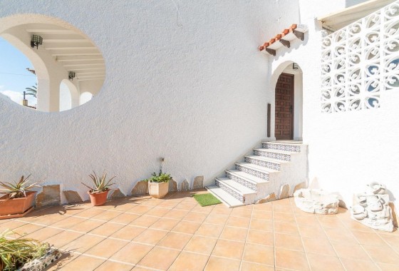 Resale - Detached Villa - Orihuela Costa - Punta Prima