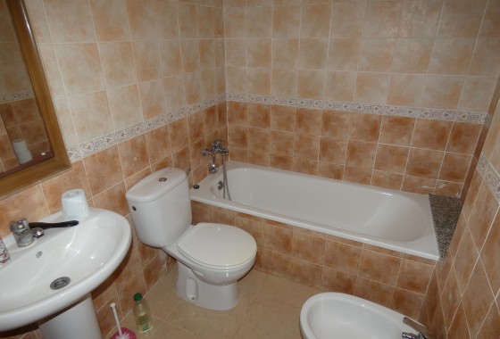 Resale - Apartment - Torrevieja - Torrevieja Centro