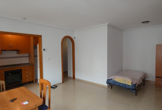 Resale - Apartment - Torrevieja - Torrevieja Centro