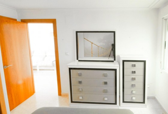 Resale - Apartment - Torrevieja - Centro