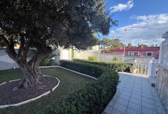 Segunda Mano - Chalet - Torrevieja - Los Balcones - Los Altos del Edén