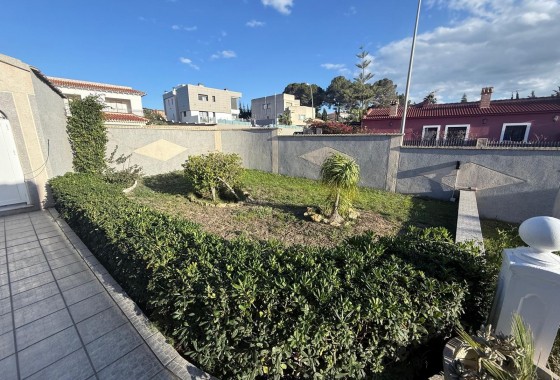 Segunda Mano - Chalet - Torrevieja - Los Balcones - Los Altos del Edén