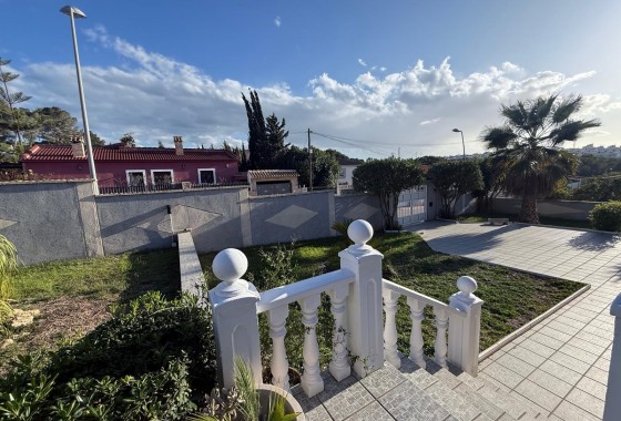 Segunda Mano - Chalet - Torrevieja - Los Balcones - Los Altos del Edén