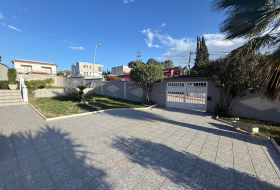 Resale - Detached Villa - Torrevieja - Los Balcones - Los Altos del Edén