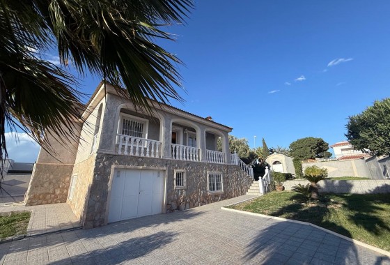 Revente - Villa - Torrevieja - Los Balcones - Los Altos del Edén