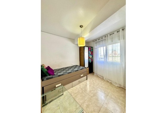 Resale - Apartment - Torrevieja - torrevieja