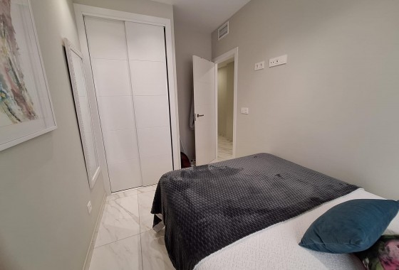 Resale - Apartment - Torrevieja - torrevieja