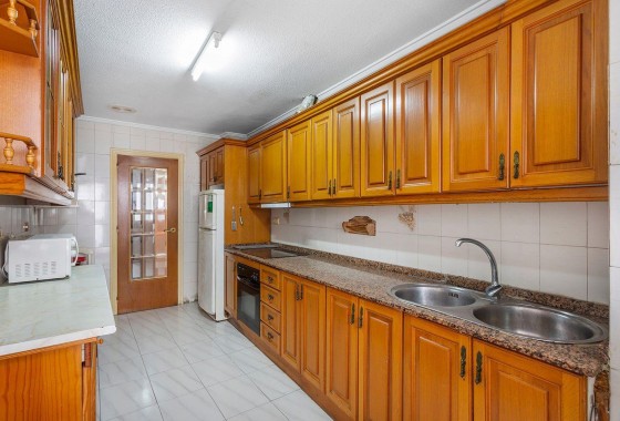 Resale - Apartment - Torrevieja - torrevieja