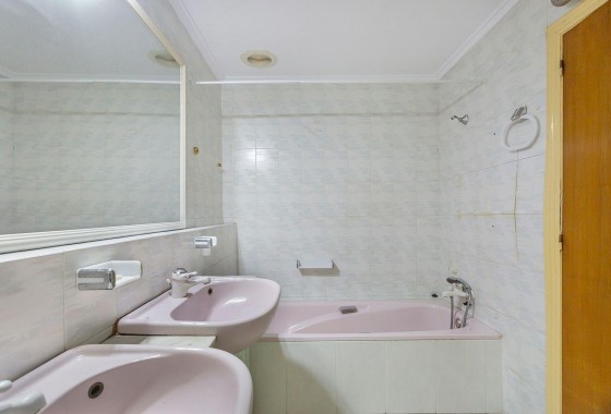 Resale - Apartment - Torrevieja - torrevieja