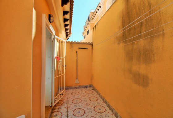 Resale - Townhouse - Villamartin