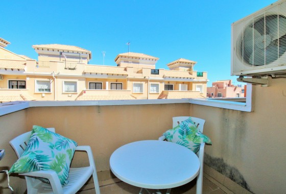 Resale - Townhouse - Villamartin
