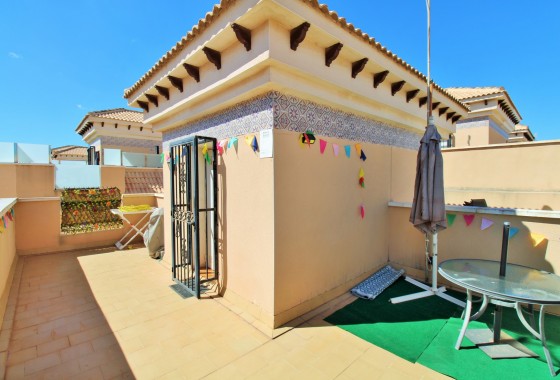 Resale - Townhouse - Villamartin