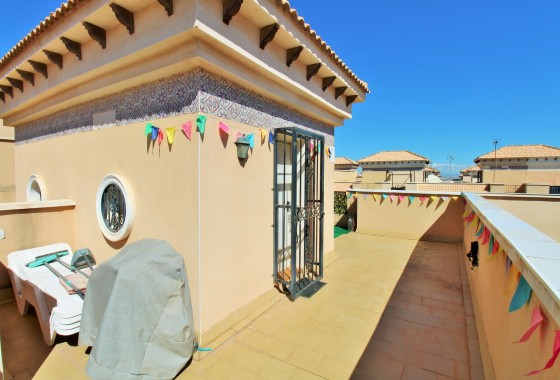 Resale - Townhouse - Villamartin
