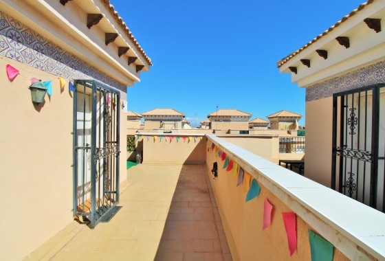 Resale - Townhouse - Villamartin