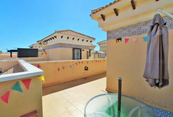 Resale - Townhouse - Villamartin