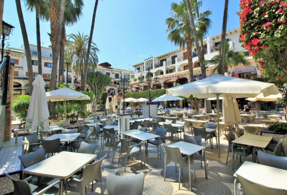 Resale - Townhouse - Villamartin