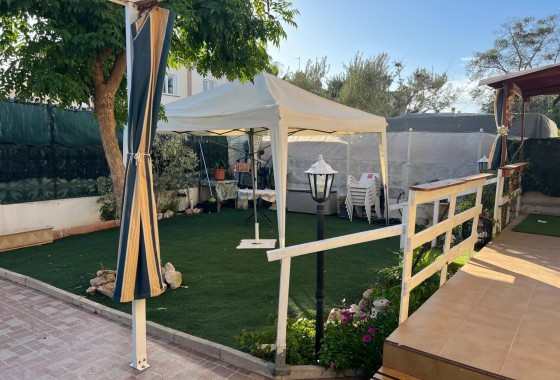 Revente - Villa - Torrevieja - Calas blanca