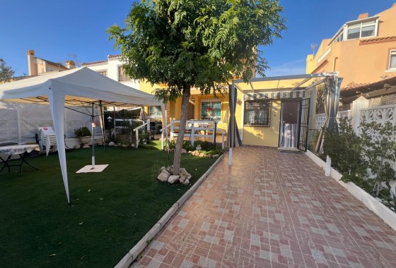 Revente - Villa - Torrevieja - Calas blanca