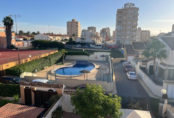 Revente - Villa - Torrevieja - Calas blanca