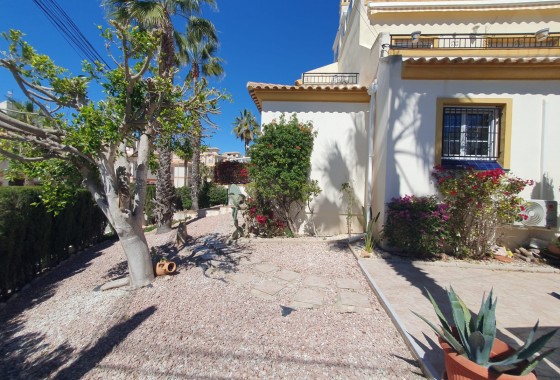 Resale - Apartment - Orihuela Costa - Villamartín
