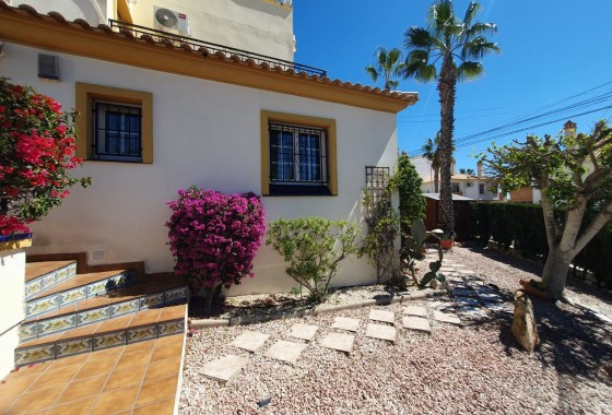 Resale - Apartment - Orihuela Costa - Villamartín