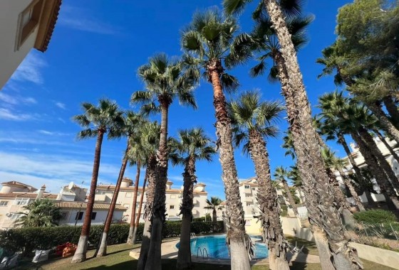Resale - Apartment - Orihuela Costa - Villamartín