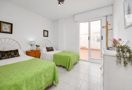 Resale - Apartment - Torrevieja - Estacion de autobuses