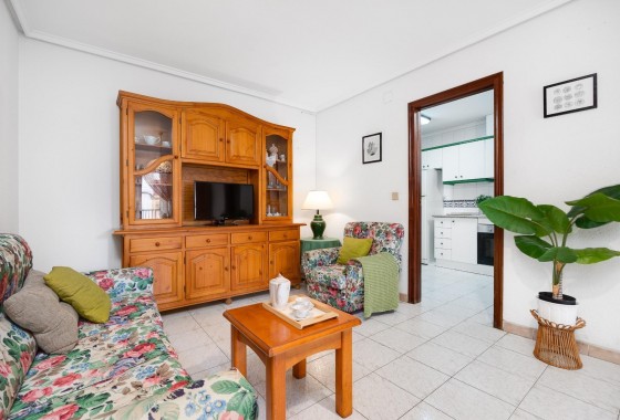 Resale - Apartment - Torrevieja - Estacion de autobuses