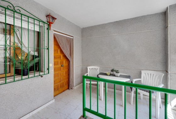 Resale - Apartment - Torrevieja - Estacion de autobuses