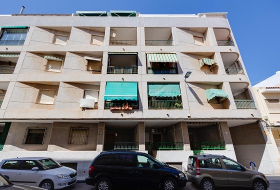 Resale - Apartment - Torrevieja - Estacion de autobuses